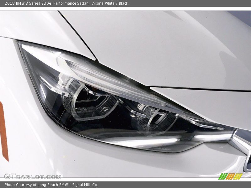 Alpine White / Black 2018 BMW 3 Series 330e iPerformance Sedan