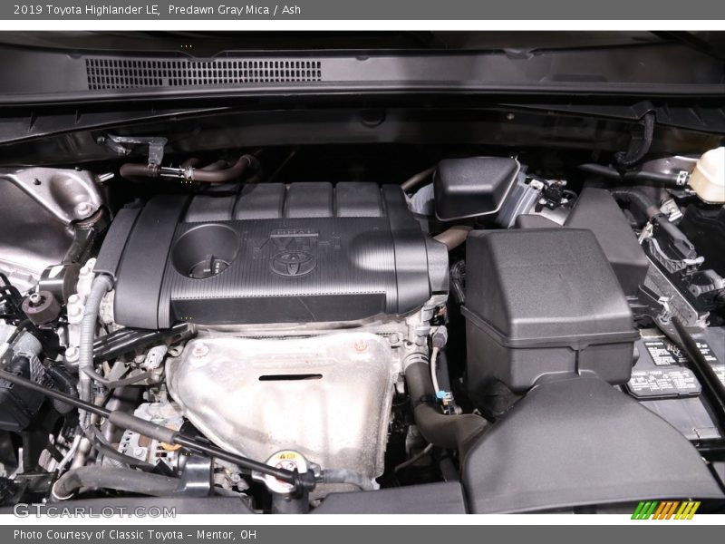 Predawn Gray Mica / Ash 2019 Toyota Highlander LE