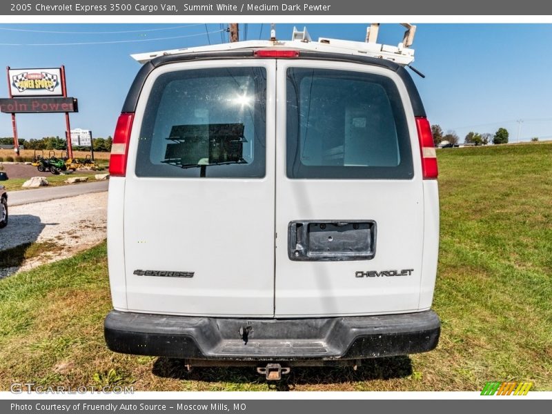 Summit White / Medium Dark Pewter 2005 Chevrolet Express 3500 Cargo Van