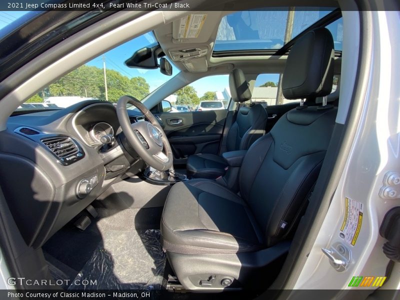 Pearl White Tri–Coat / Black 2021 Jeep Compass Limited 4x4