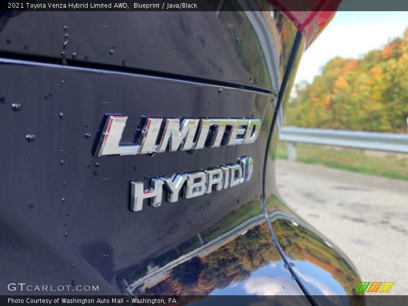  2021 Venza Hybrid Limited AWD Logo