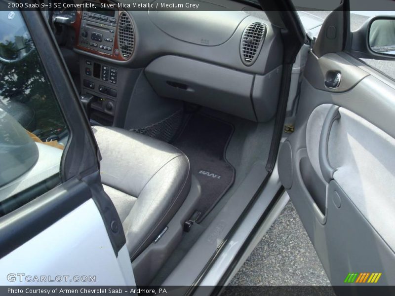 Silver Mica Metallic / Medium Grey 2000 Saab 9-3 SE Convertible