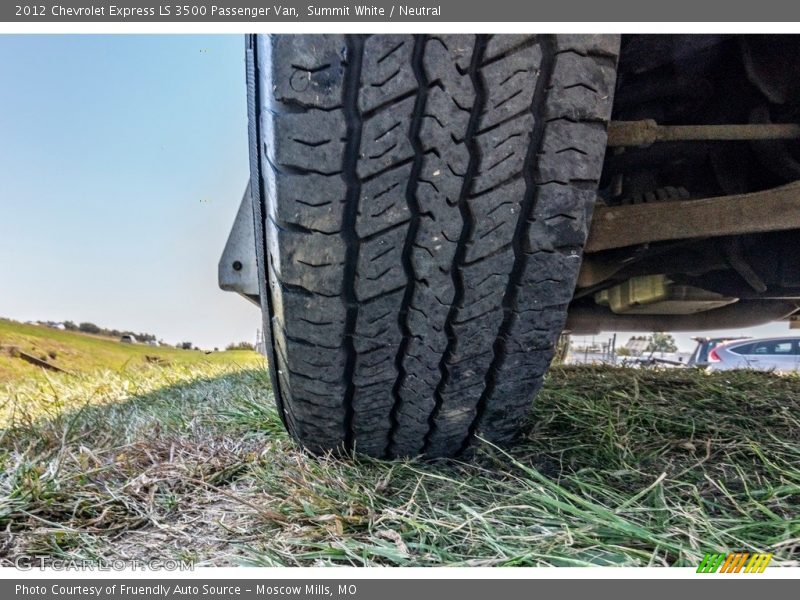 Summit White / Neutral 2012 Chevrolet Express LS 3500 Passenger Van