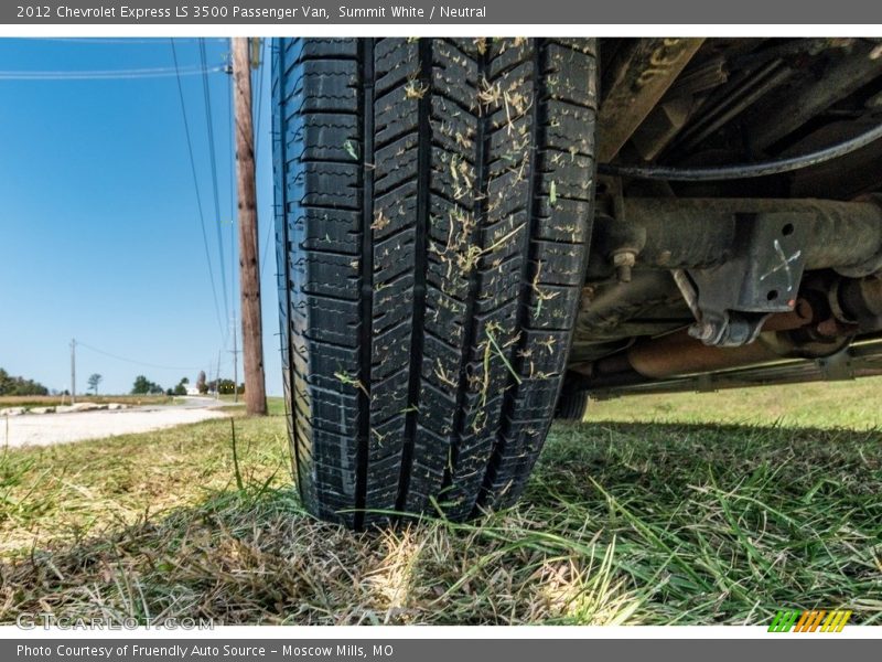 Summit White / Neutral 2012 Chevrolet Express LS 3500 Passenger Van