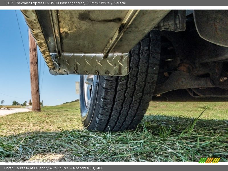 Summit White / Neutral 2012 Chevrolet Express LS 3500 Passenger Van
