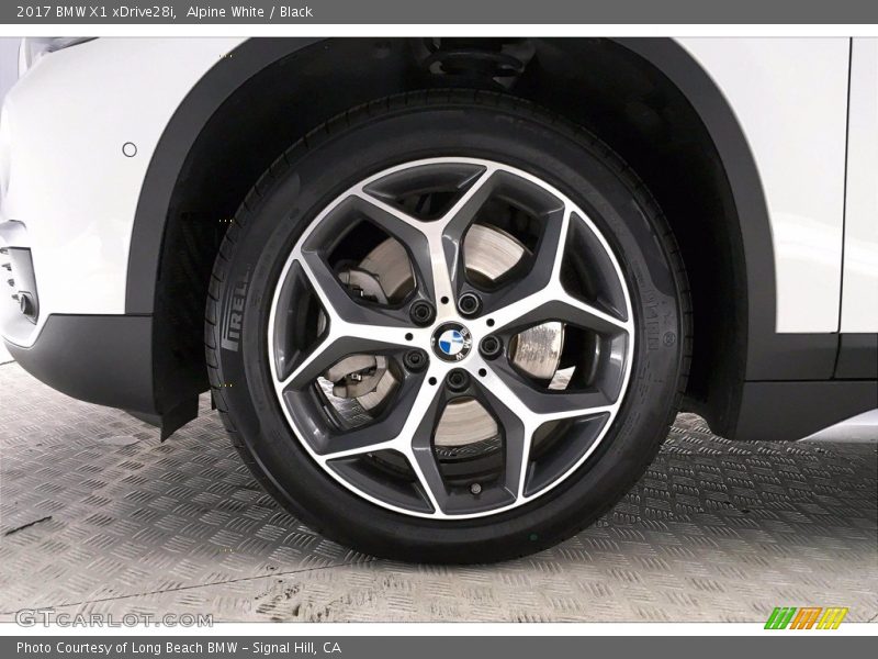 Alpine White / Black 2017 BMW X1 xDrive28i