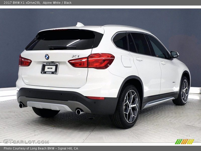 Alpine White / Black 2017 BMW X1 xDrive28i