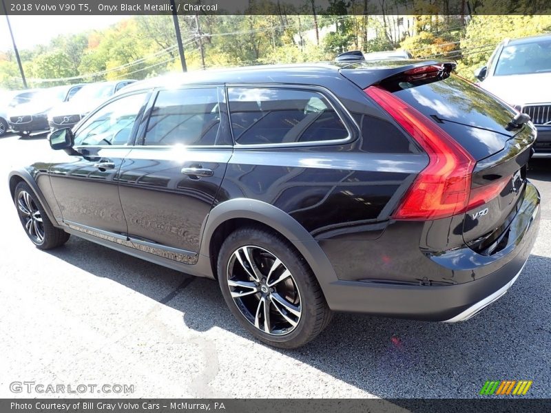 Onyx Black Metallic / Charcoal 2018 Volvo V90 T5