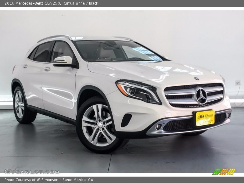 Cirrus White / Black 2016 Mercedes-Benz GLA 250