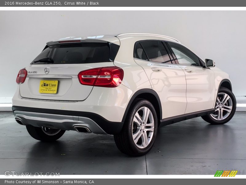 Cirrus White / Black 2016 Mercedes-Benz GLA 250