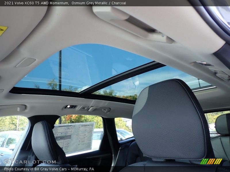 Sunroof of 2021 XC60 T5 AWD Momentum