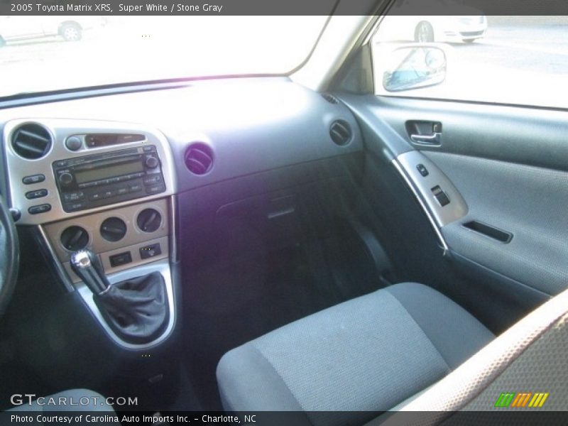 Super White / Stone Gray 2005 Toyota Matrix XRS