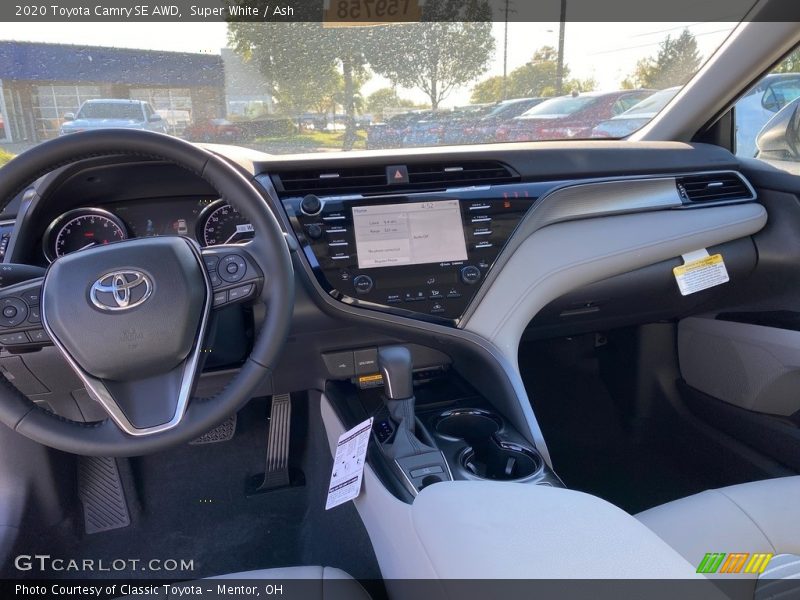 Super White / Ash 2020 Toyota Camry SE AWD