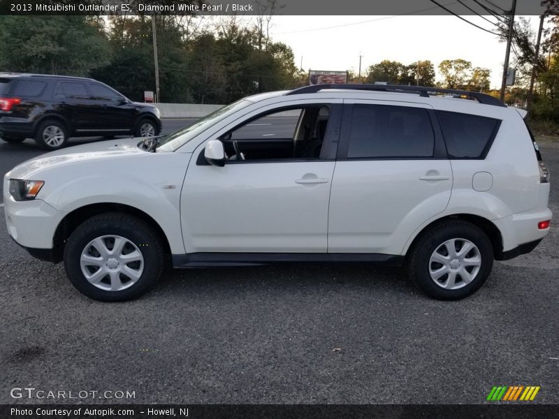  2013 Outlander ES Diamond White Pearl