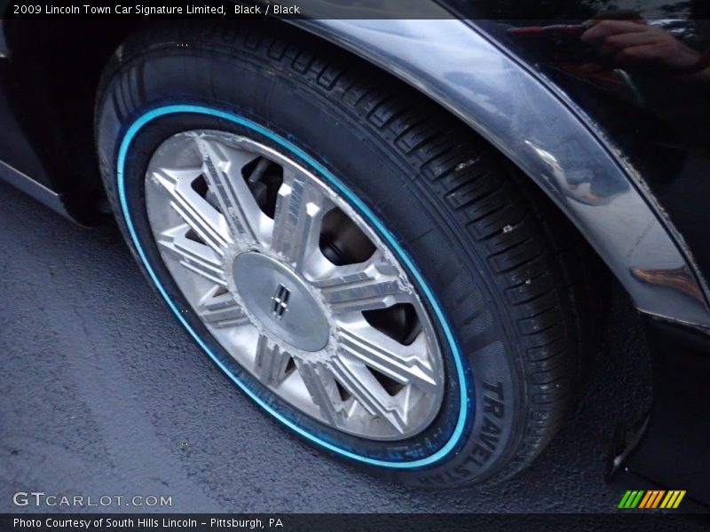 Black / Black 2009 Lincoln Town Car Signature Limited