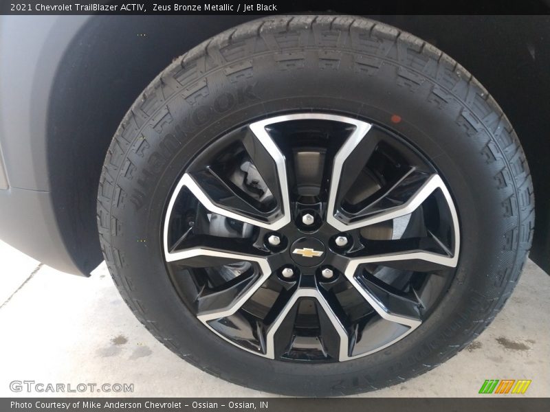 Zeus Bronze Metallic / Jet Black 2021 Chevrolet TrailBlazer ACTIV
