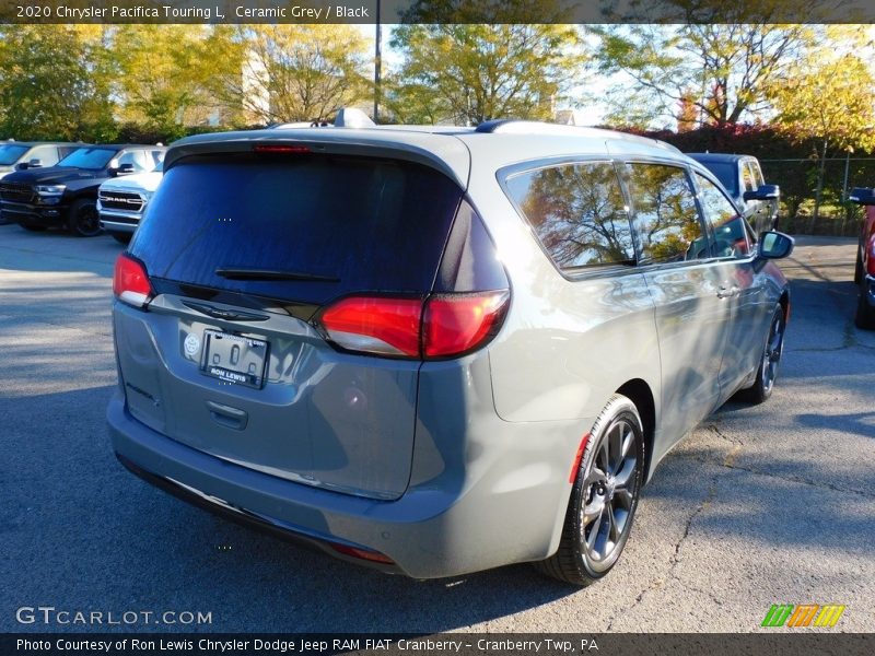 Ceramic Grey / Black 2020 Chrysler Pacifica Touring L