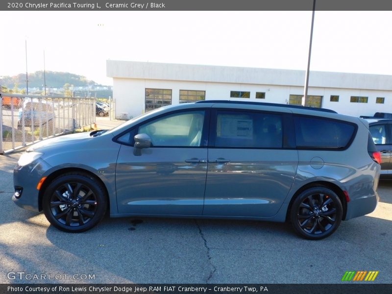 Ceramic Grey / Black 2020 Chrysler Pacifica Touring L