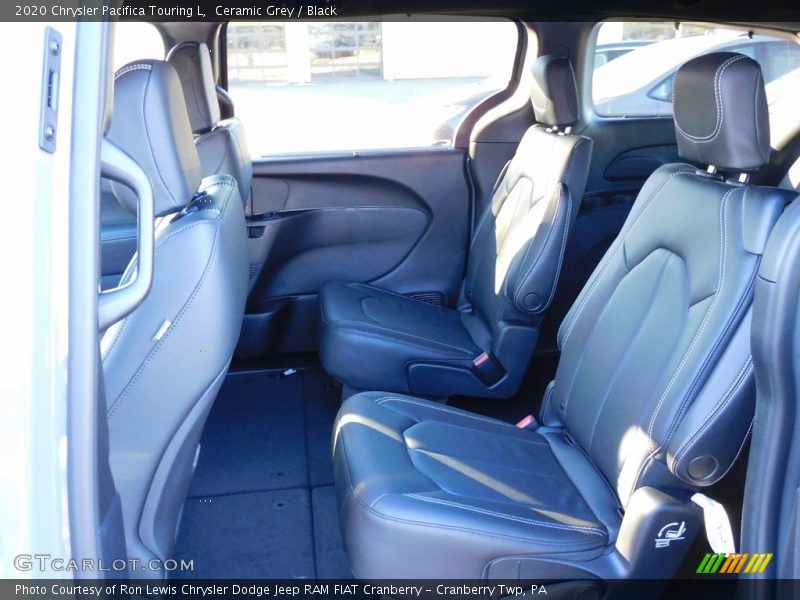 Ceramic Grey / Black 2020 Chrysler Pacifica Touring L