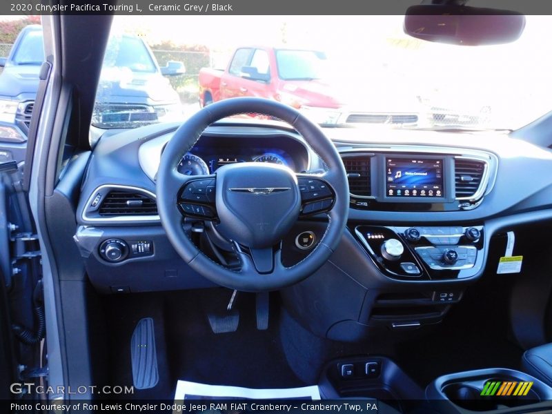 Ceramic Grey / Black 2020 Chrysler Pacifica Touring L
