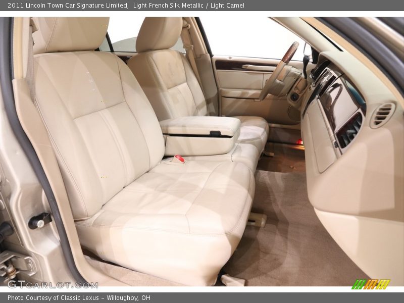 Light French Silk Metallic / Light Camel 2011 Lincoln Town Car Signature Limited