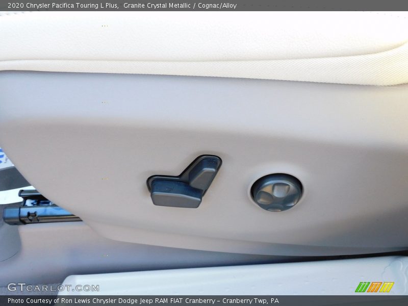Granite Crystal Metallic / Cognac/Alloy 2020 Chrysler Pacifica Touring L Plus