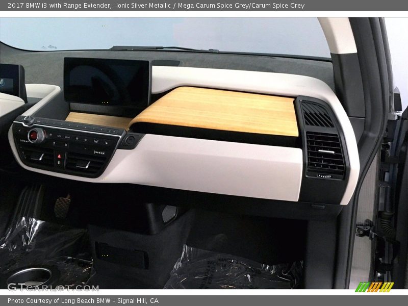Ionic Silver Metallic / Mega Carum Spice Grey/Carum Spice Grey 2017 BMW i3 with Range Extender