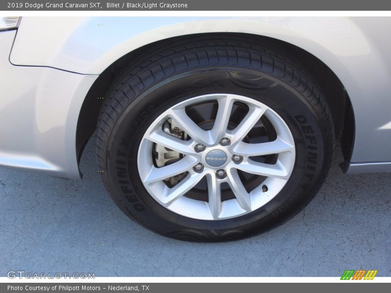Billet / Black/Light Graystone 2019 Dodge Grand Caravan SXT