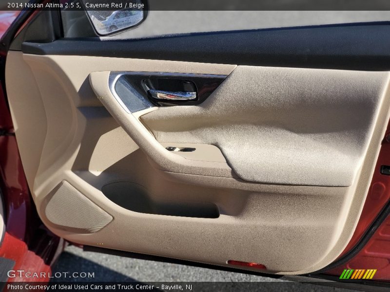 Cayenne Red / Beige 2014 Nissan Altima 2.5 S