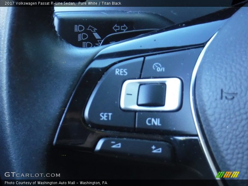 Pure White / Titan Black 2017 Volkswagen Passat R-Line Sedan