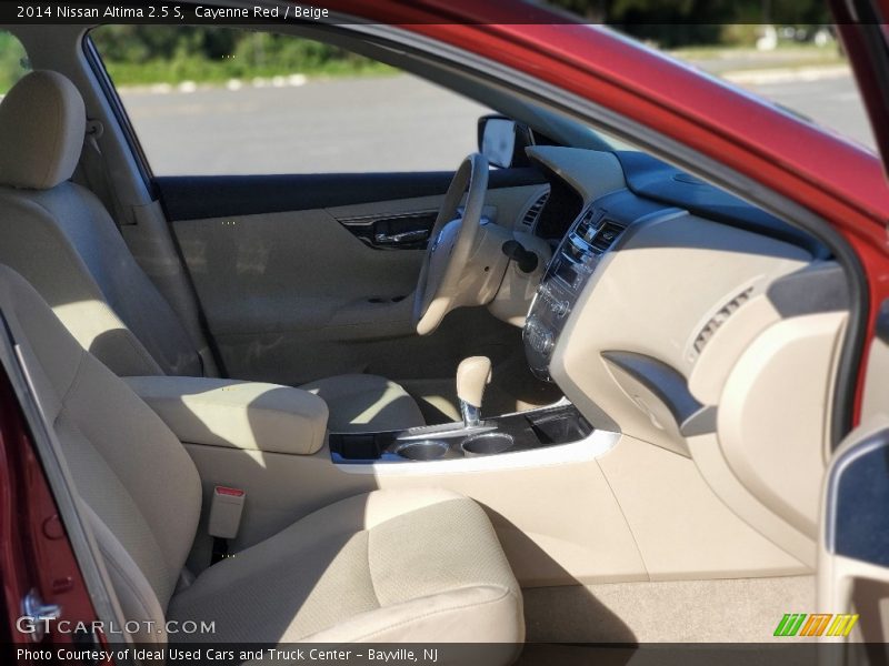 Cayenne Red / Beige 2014 Nissan Altima 2.5 S