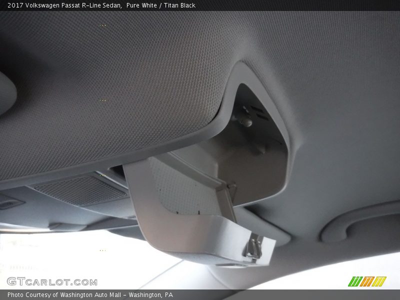 Pure White / Titan Black 2017 Volkswagen Passat R-Line Sedan