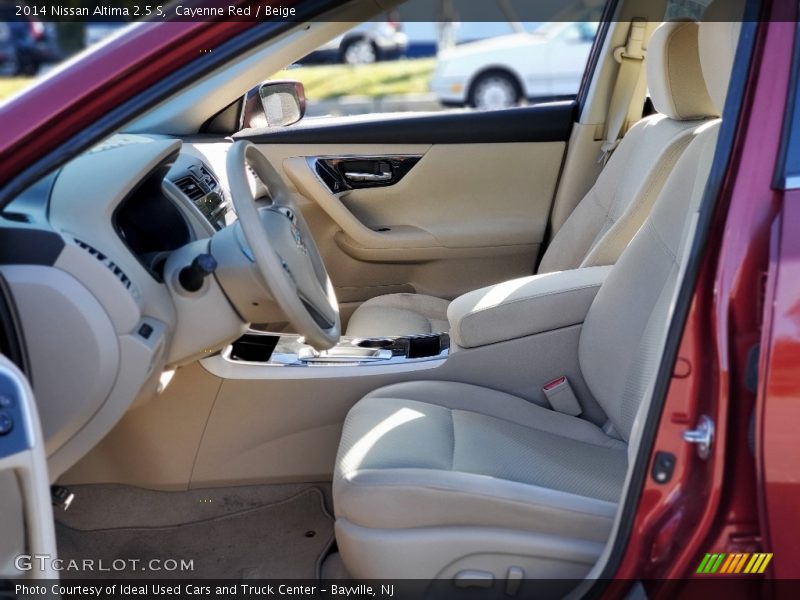 Cayenne Red / Beige 2014 Nissan Altima 2.5 S