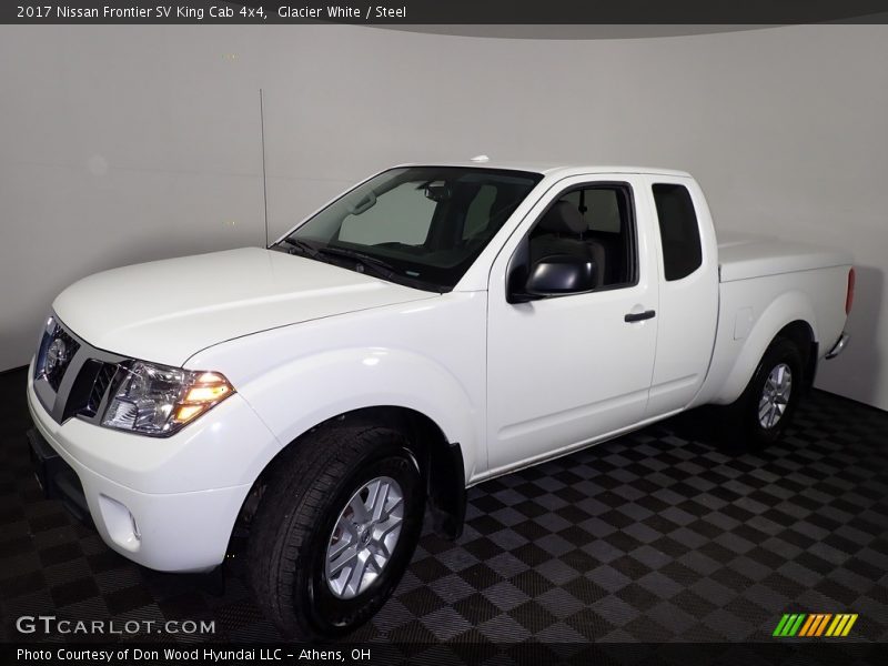 Glacier White / Steel 2017 Nissan Frontier SV King Cab 4x4