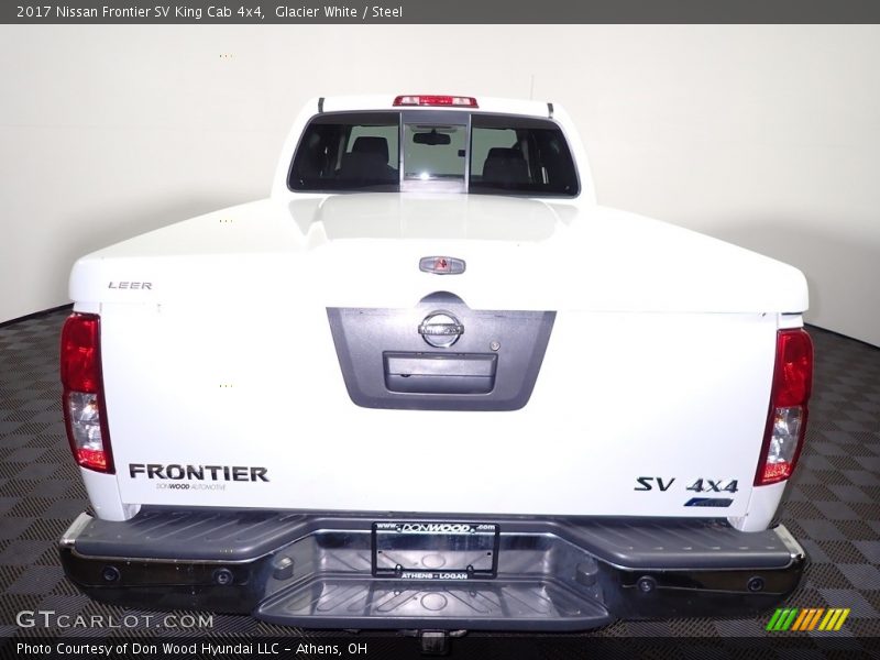 Glacier White / Steel 2017 Nissan Frontier SV King Cab 4x4