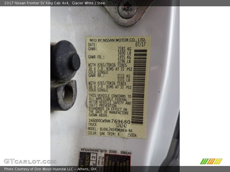 Glacier White / Steel 2017 Nissan Frontier SV King Cab 4x4