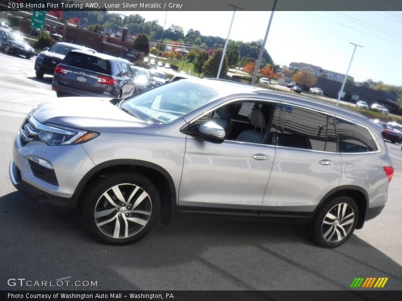 Lunar Silver Metallic / Gray 2018 Honda Pilot Touring AWD
