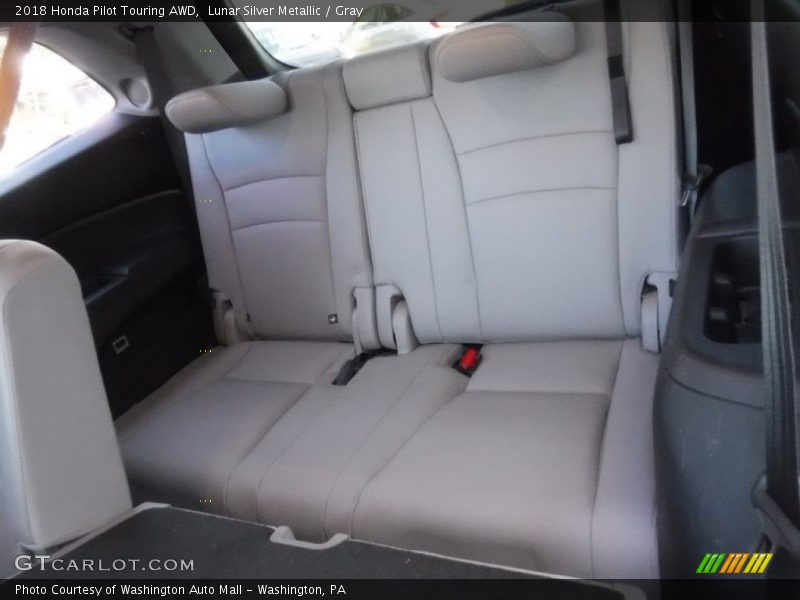 Lunar Silver Metallic / Gray 2018 Honda Pilot Touring AWD