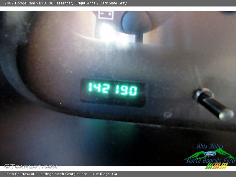 Bright White / Dark Slate Gray 2002 Dodge Ram Van 3500 Passenger