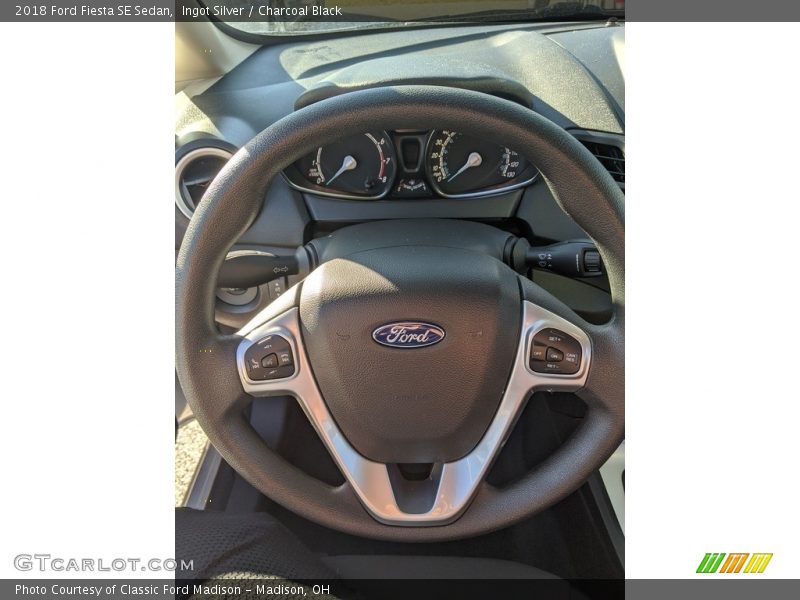 Ingot Silver / Charcoal Black 2018 Ford Fiesta SE Sedan