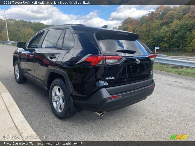Midnight Black Metallic / Black 2021 Toyota RAV4 XLE AWD