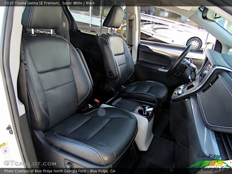 Super White / Black 2016 Toyota Sienna SE Premium