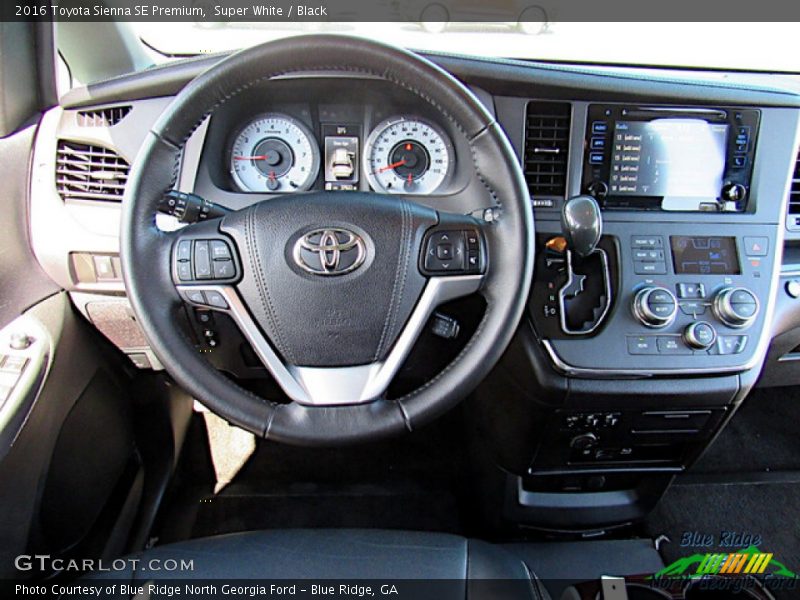 Super White / Black 2016 Toyota Sienna SE Premium