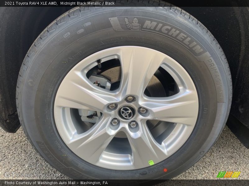 Midnight Black Metallic / Black 2021 Toyota RAV4 XLE AWD