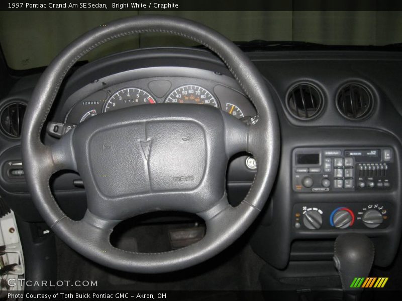 Bright White / Graphite 1997 Pontiac Grand Am SE Sedan