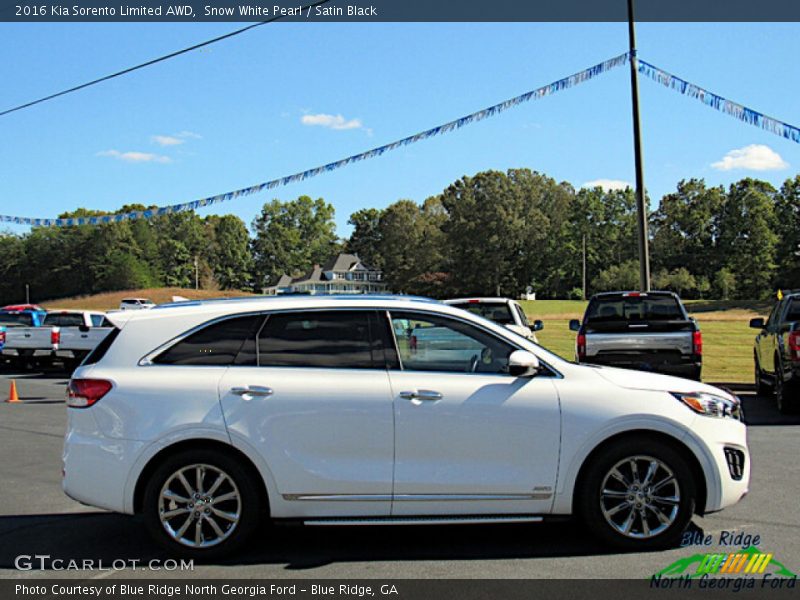 Snow White Pearl / Satin Black 2016 Kia Sorento Limited AWD