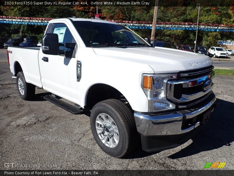 Front 3/4 View of 2020 F350 Super Duty XL Regular Cab 4x4