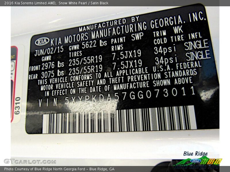 Snow White Pearl / Satin Black 2016 Kia Sorento Limited AWD