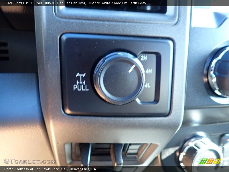 Oxford White / Medium Earth Gray 2020 Ford F350 Super Duty XL Regular Cab 4x4