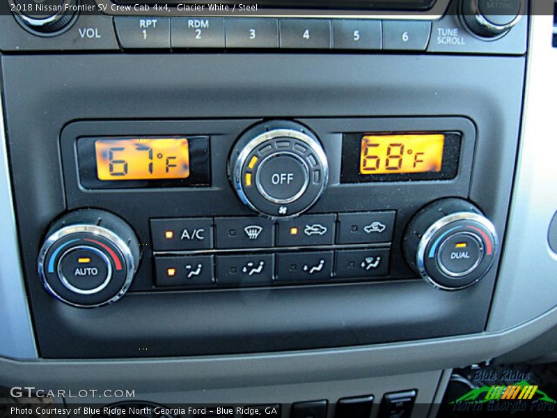 Glacier White / Steel 2018 Nissan Frontier SV Crew Cab 4x4